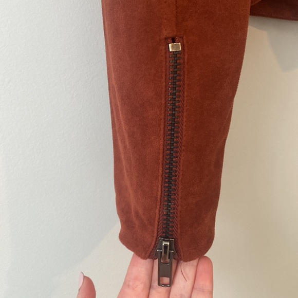 EUC ASTR Burnt Orange Faux Suede Cropped Jacket - Picture 5 of 5